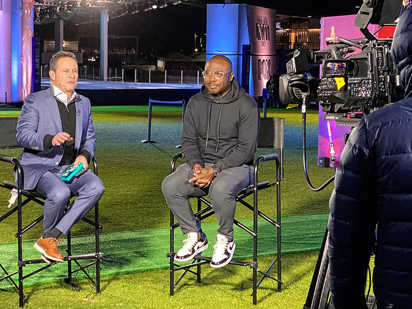 Marshall Faulk and Brian Kilmeade from <em>FOX & Friends</em> talk about the Foundation for a Drug-Free World’s educational materials.